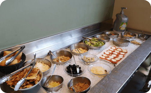 Buffet de salades et crudités